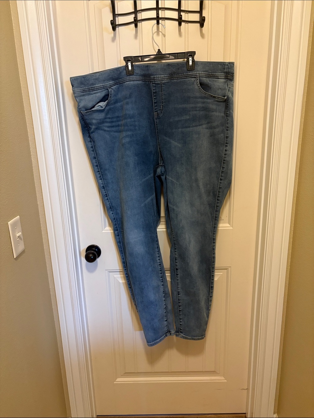 Torrid Plus Size 4T Women’s Blue Stretch Denim Jeans